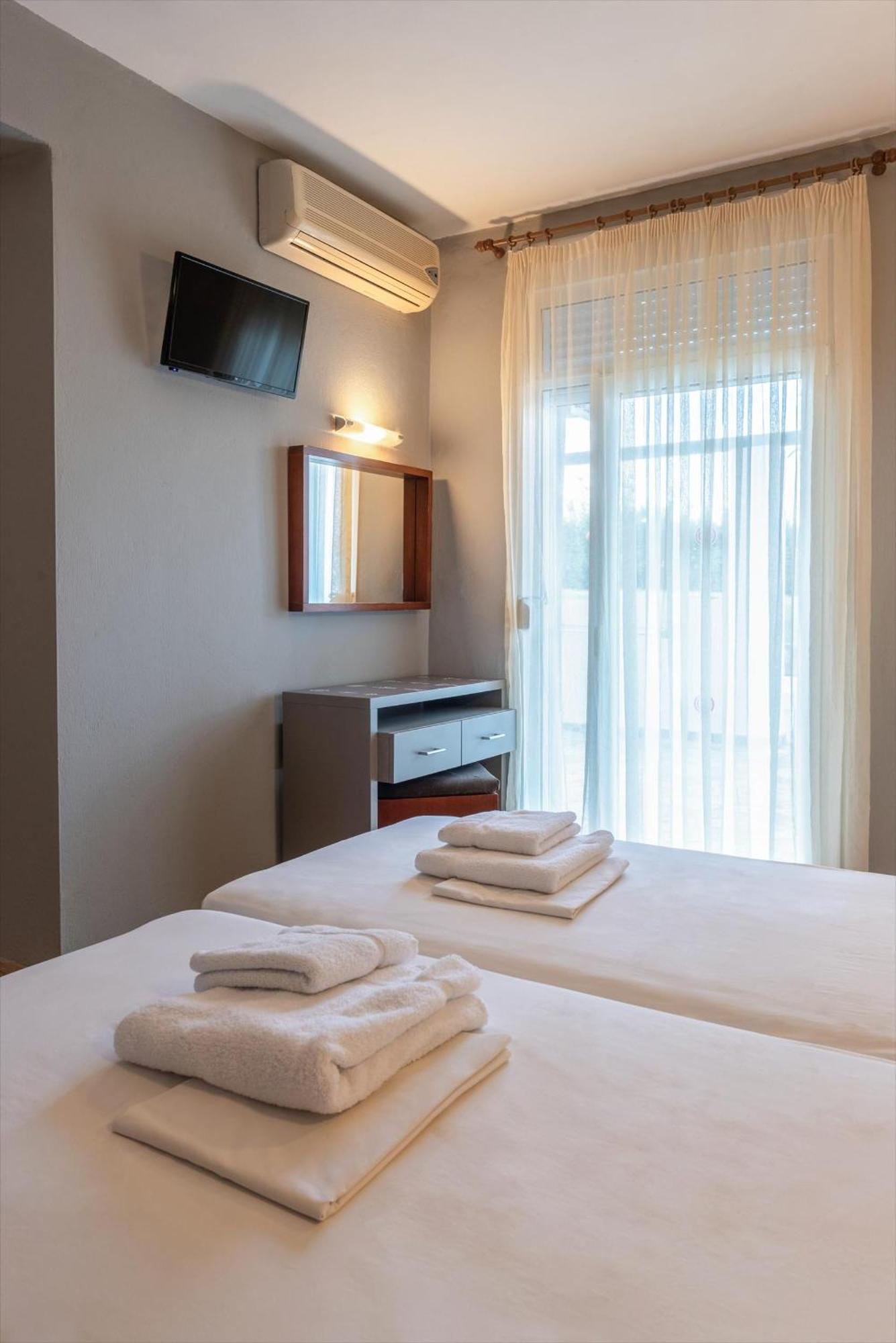 Ampelia Hotel Kassandra Ханіоті Екстер'єр фото