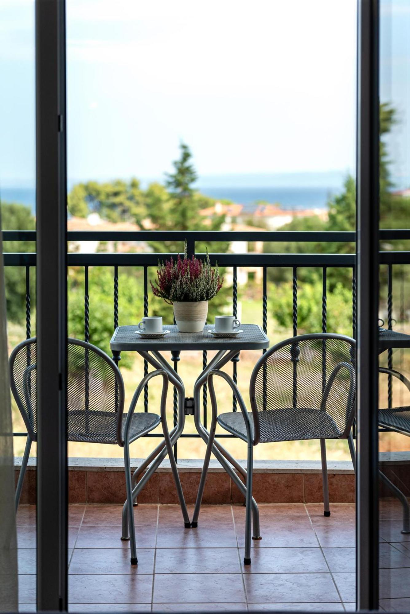 Ampelia Hotel Kassandra Ханіоті Екстер'єр фото