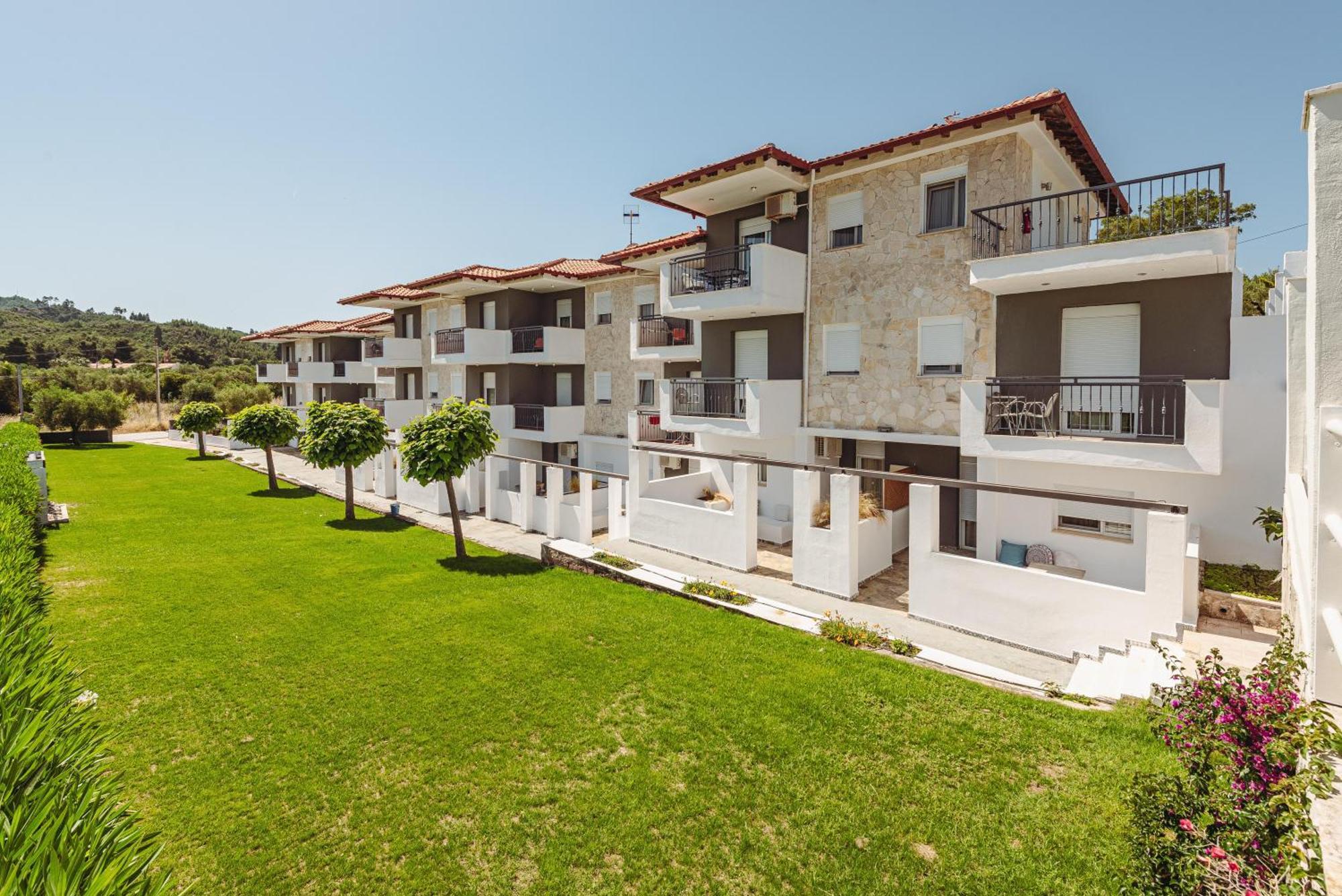 Ampelia Hotel Kassandra Ханіоті Екстер'єр фото